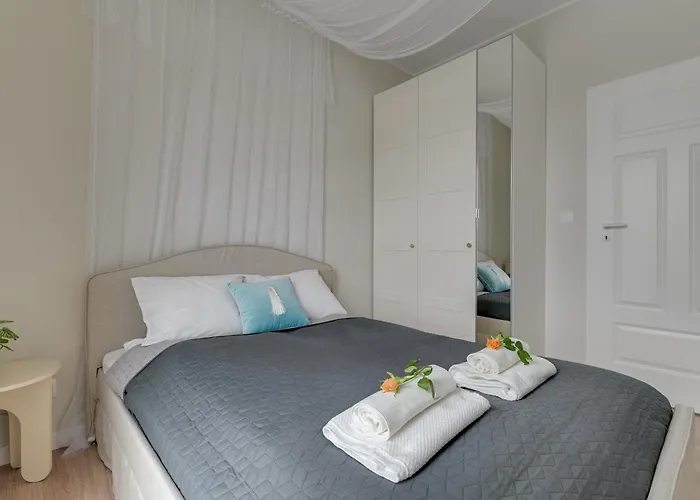 Plaza 41 Sunny Bay By Triapart Danzig